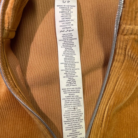Alo Yoga Quarter Zip Mock Neck Corduroy Crop Top In Toffee -  Women’s size small - Picture 10 of 10